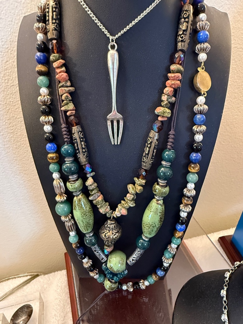 Come dig with me.  Unlisted gorgeousness in every price range. - Picture 7 of 17